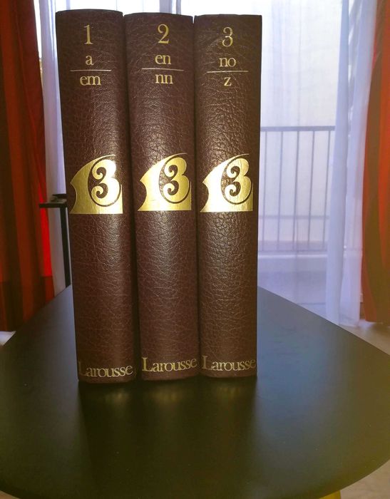 Vand dictionar Larousse TROIS VOLUMES en couleurs