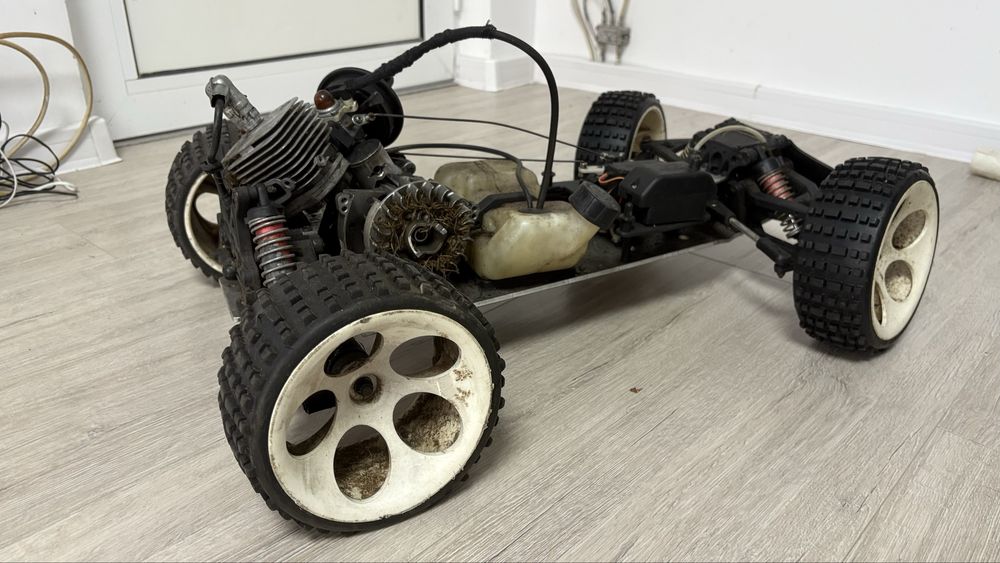 Masina cu Radiocomanda pe Benzina FG Modellesport-70cm-Citeste Anuntul