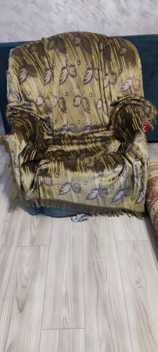 Диван раскладной + кресло