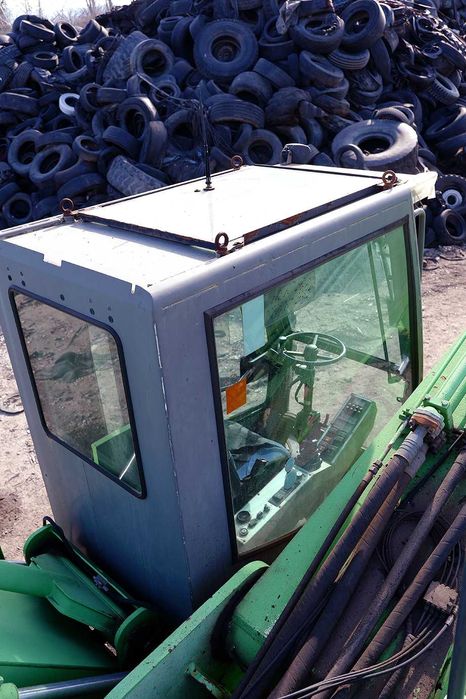 Багер Sennebogen 825