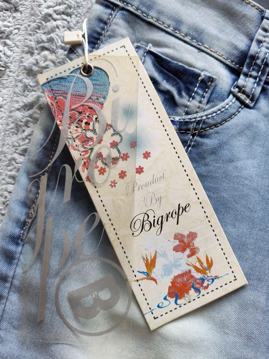 Продам джинсы женские