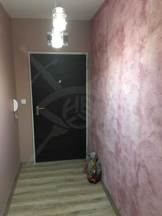 Дава се под наем Тристаен апартамент в Пловдив, Христо Смирненски - 105 кв.м за 648.21 € - Снимка #2