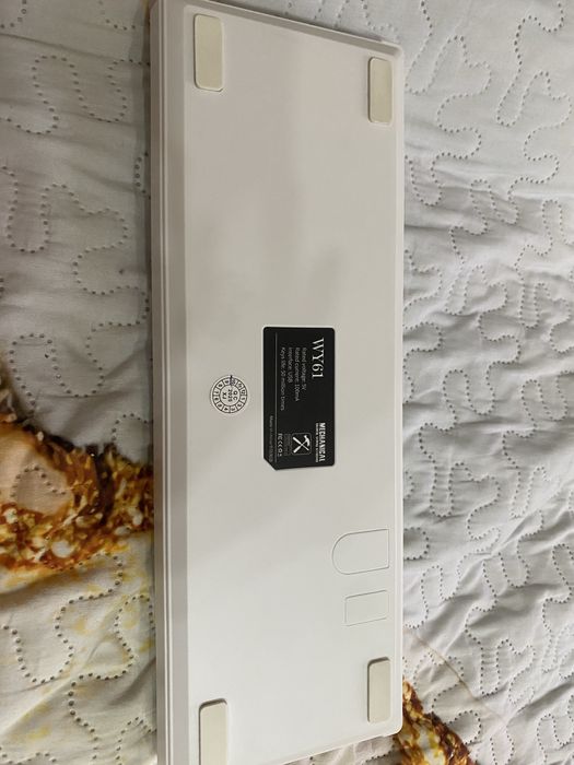 Продам клавиатуру WY61