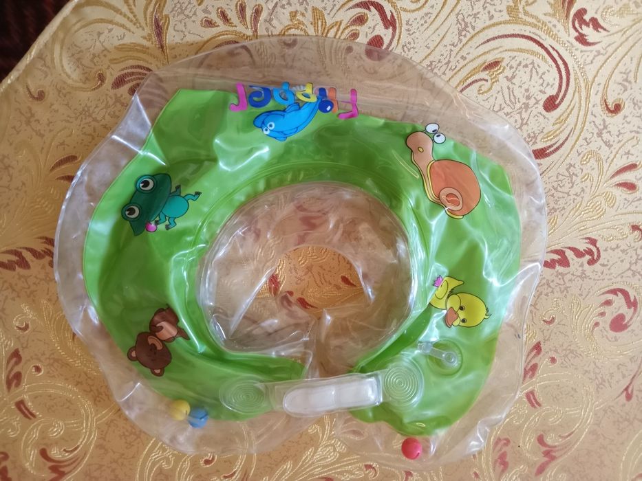 Детский коврик,шезлонги,круг для купания
