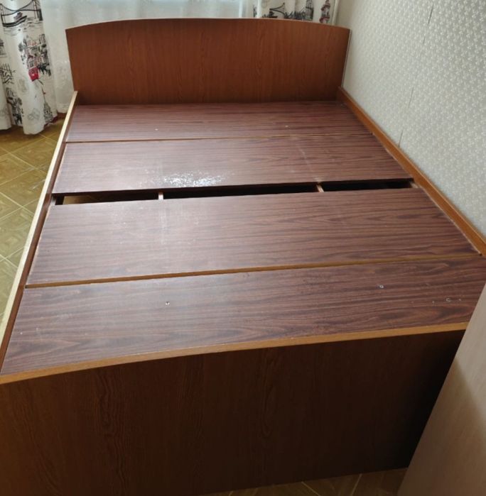 Продаю кровать односпальную