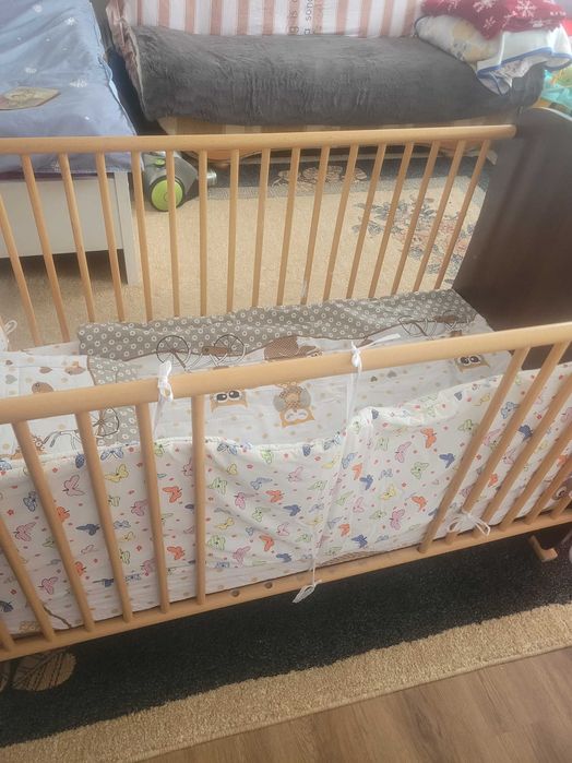 Patut din lemn masiv pt bebelusi