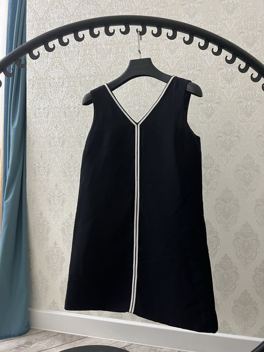 Очень крутое платье , вшикарнейшем качестве