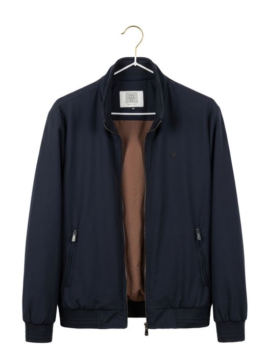 Продам Спортивный костюм