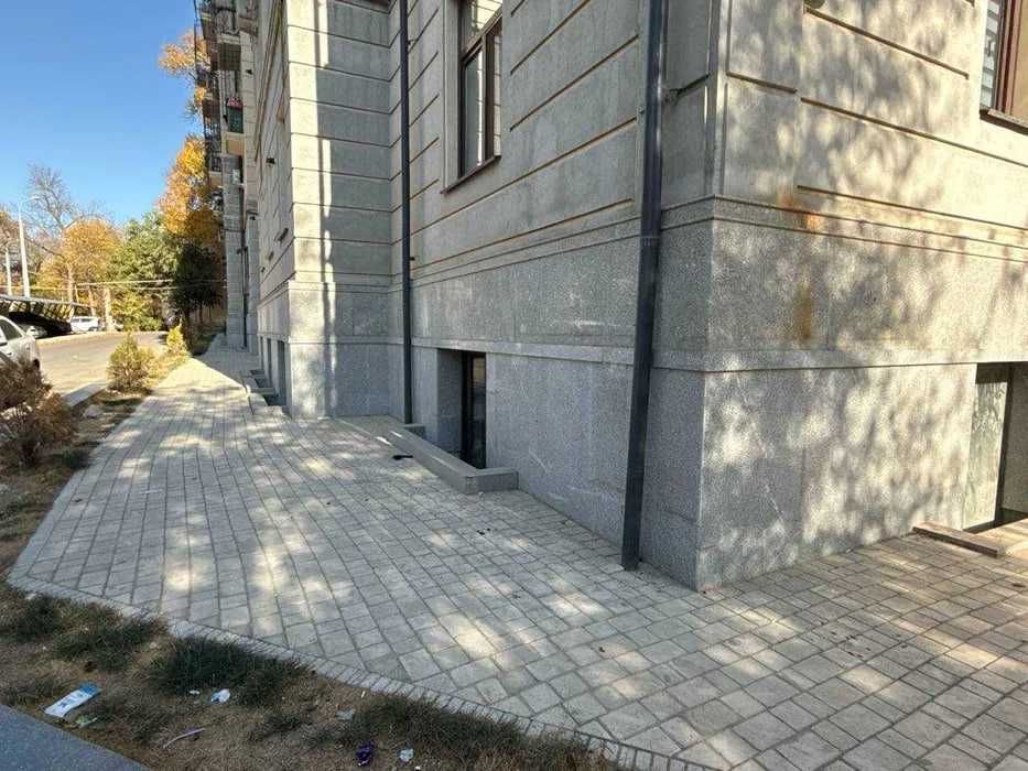 Аренда цокольным этаже
Чиланзар
Ориентир:рядом с перекрёстком «Шухрат»