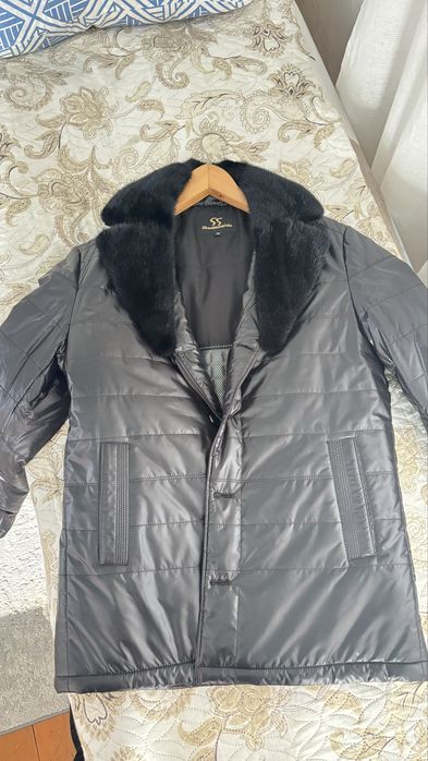 Продам зимнюю куртку новую! Ни разу не ношенная !