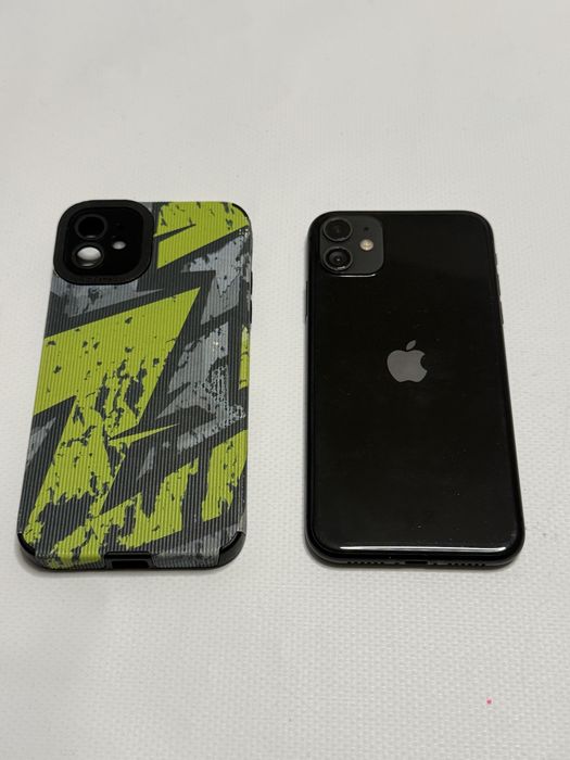 Iphone 11 64GB - черен