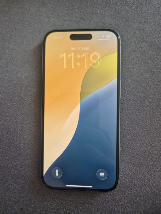 Se vinde Iphone 16