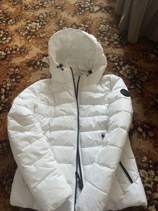 Бяло дамско зимно яке FB Sister – размер S
