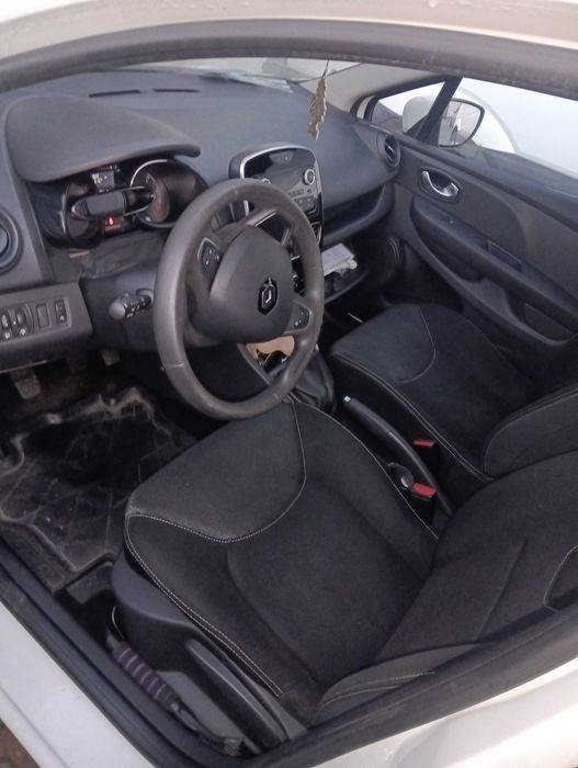 De vânzare auto  Clio