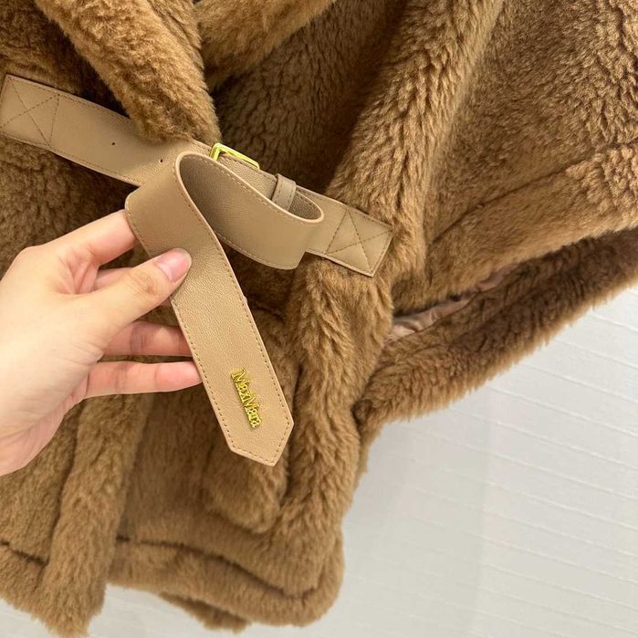 Jacheta Max Mara - calitate premium prezentare completa