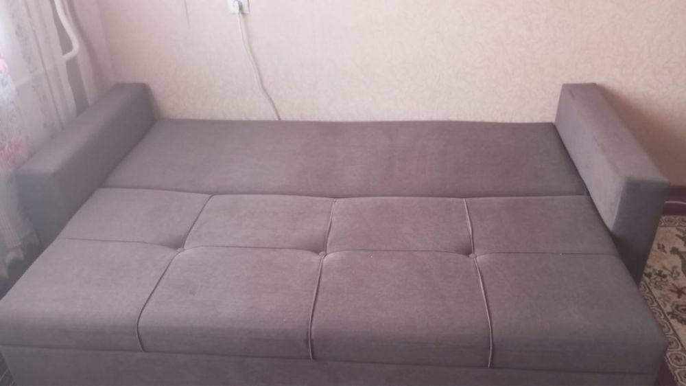 Продам диван. Срочно из за переезда