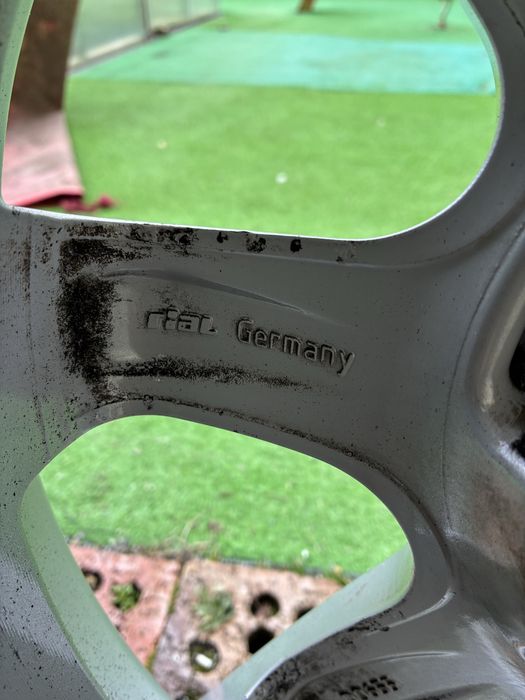 Джанти 15 Германия 5х100 със зимни нови 180/60/15