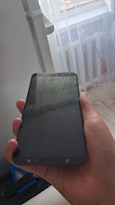 На запчасти Samsung A6+ / J8 (2018)