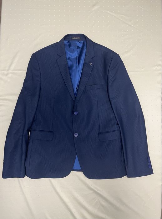 Costum barbatesc
