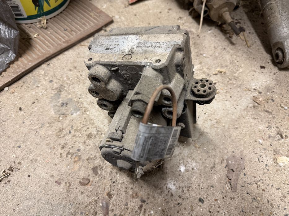 ABS модул и заден спирачен апарат BMW E39