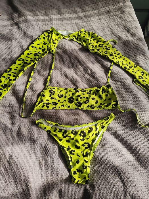 Продам купальник