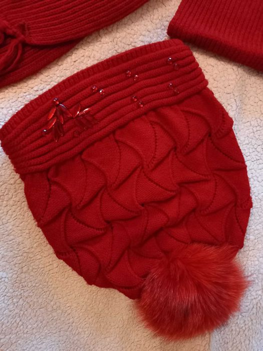 Набор: шапка и шарф