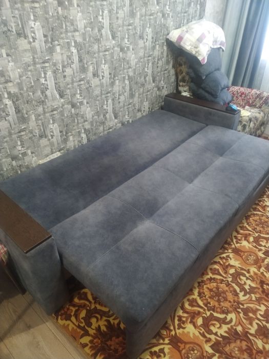 Продам диван до субботы