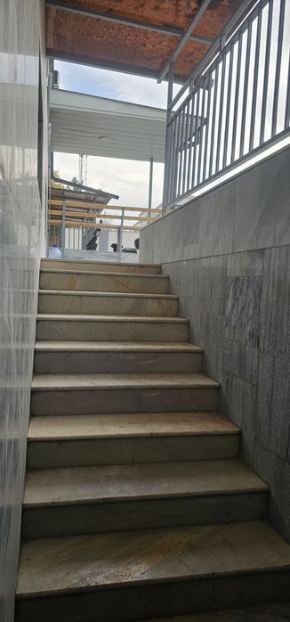 Нотурар жой сотилади.