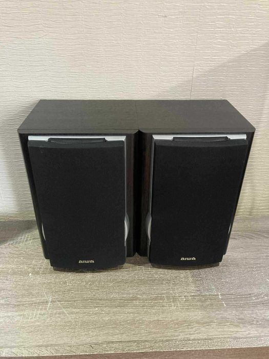 AIWA SX-NH3 bookshelf speakers