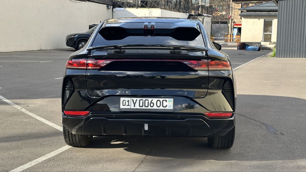 BYD SONG L 4 позиция 1 мотор , чистая, батарея 99%, своя