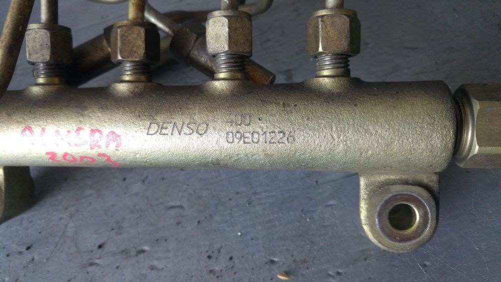 rampa injectoare 2.2 dci yd22 nissan almera 2