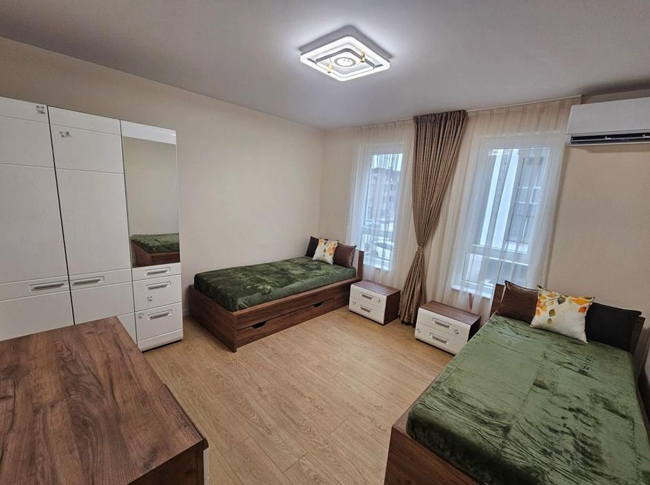 Тристаен апартамент в ж.к. Малинова долина.