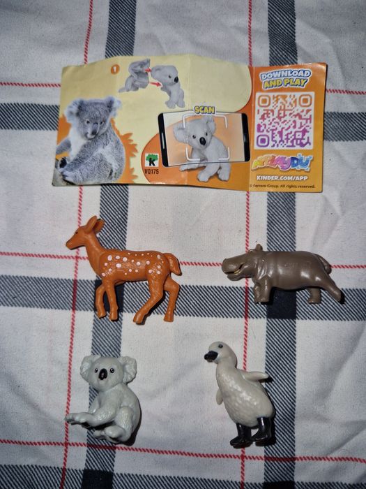 Lot jucării Kinder Surprise