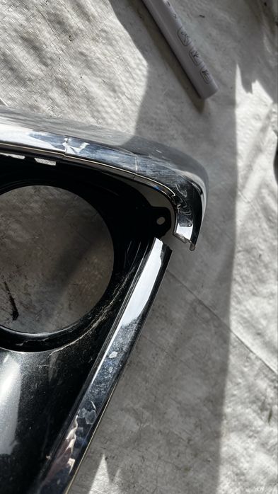 Toyota Auris 2 дясна и лява решетка за халоген