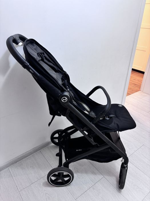 Лятна количка Cybex Beezy