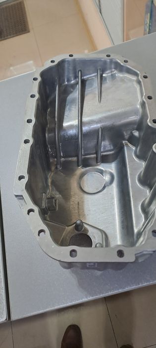 Поддон двигателя VW Golf 4 1.4 1.6 16v
