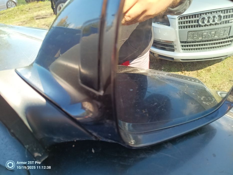 Огледала за Audi Q7 с мъртва точка с модулите.