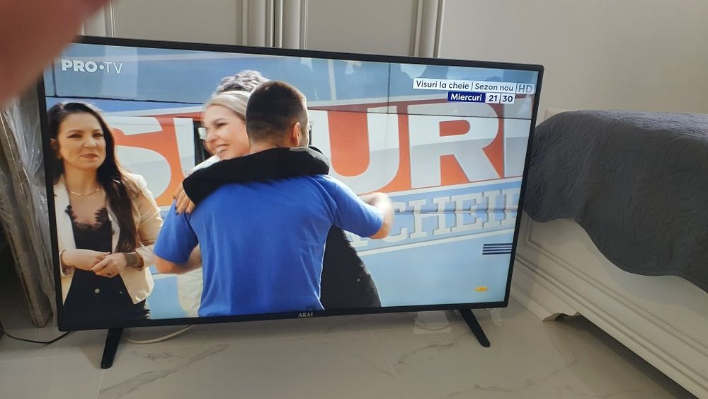 Vând televizor AKAI
