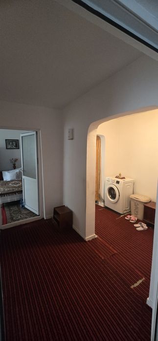 Vând apartament cu 2 camere, decomandat