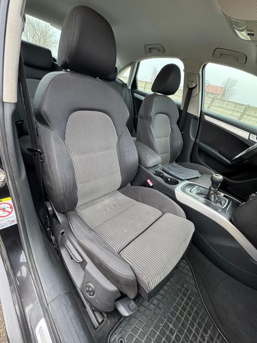 Vând Audi A4,b8,proprietar.