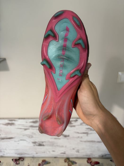 Елитни Професионални Бутонки Nike Mercurial 42 номер + Мешка на бутонките