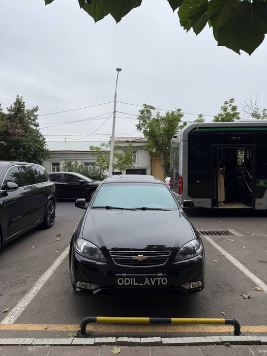 Chevrolet Jentra avtomat 2022 full Qora prapon gaz