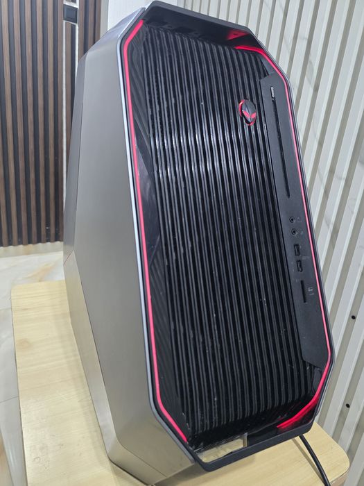 Компютър Alienware Area 51 R2