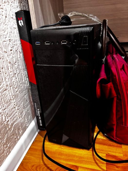 Комп стационарный в бу вместе со столом