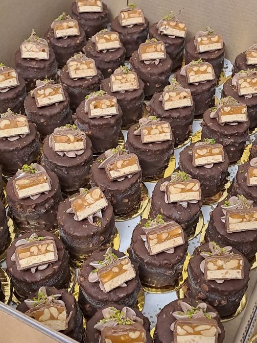 Tartaletka shirinligi va mini perojniylar