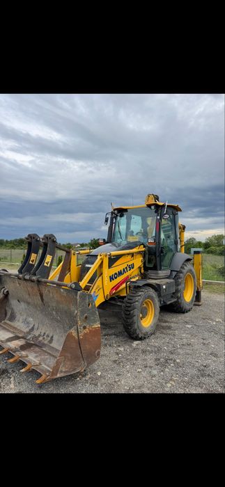 Buldoexcavator Komatsu wb93 r 2020