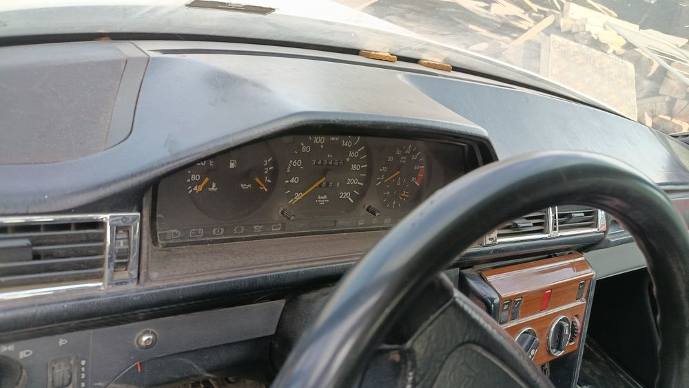 Мерседес бенц 220