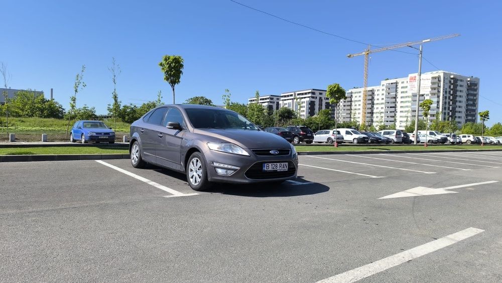 Vând ford Mondeo