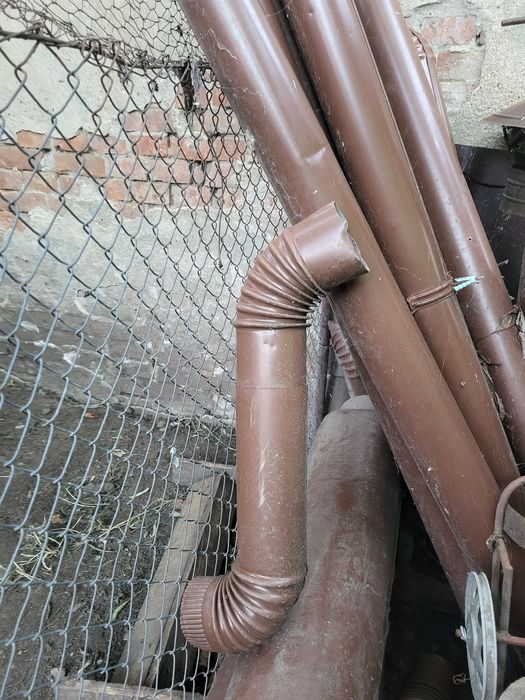 Materiale constructii ( caramida, cos fum, burlane)