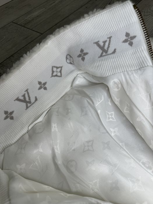 IN STOC | Geaca Louis Vuitton Premium